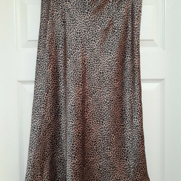Victoria's Secret Side Button Slip Skirt LEOPARD - Picture 5 of 9